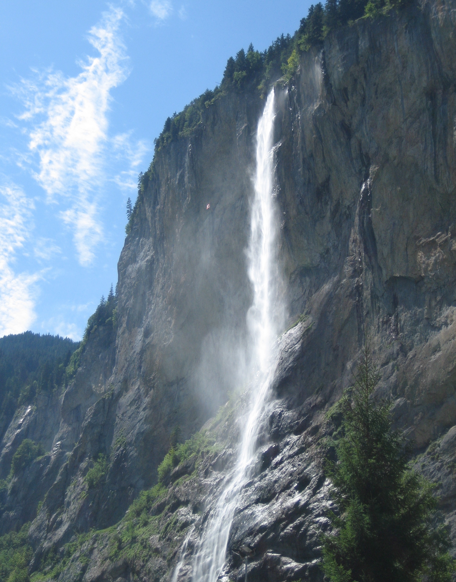 Cachoeira Staubbach em Lauterbrunnen